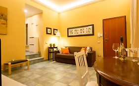 Altido Family Apart For 5 In Central Pisa On Riverside